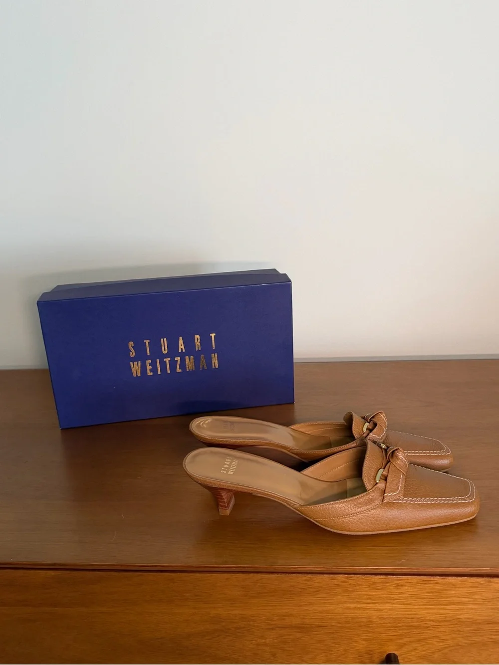 Women's Tan Leather Knot Mule kitten heels - vintage Stuart Weitzman slip - Picture 6 of 6